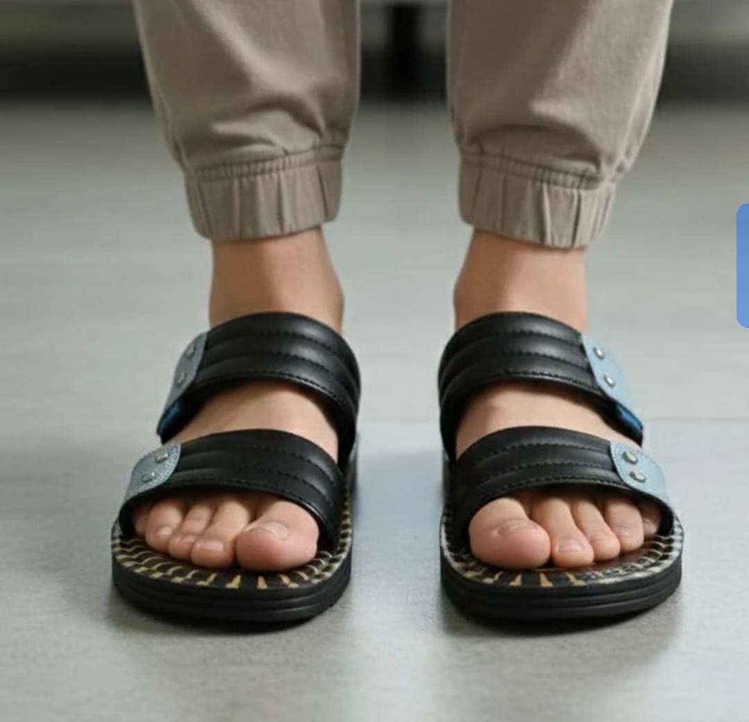 Stylish Casual Slippers for Men - Image 3